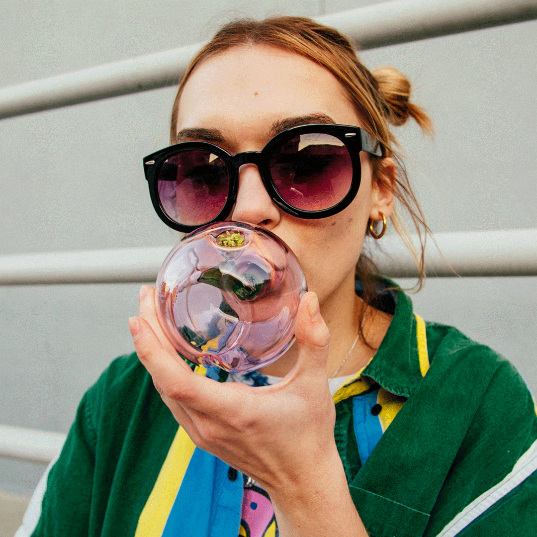 Peachy Hand Pipe | Goody - Bumpin' Cannabinoids