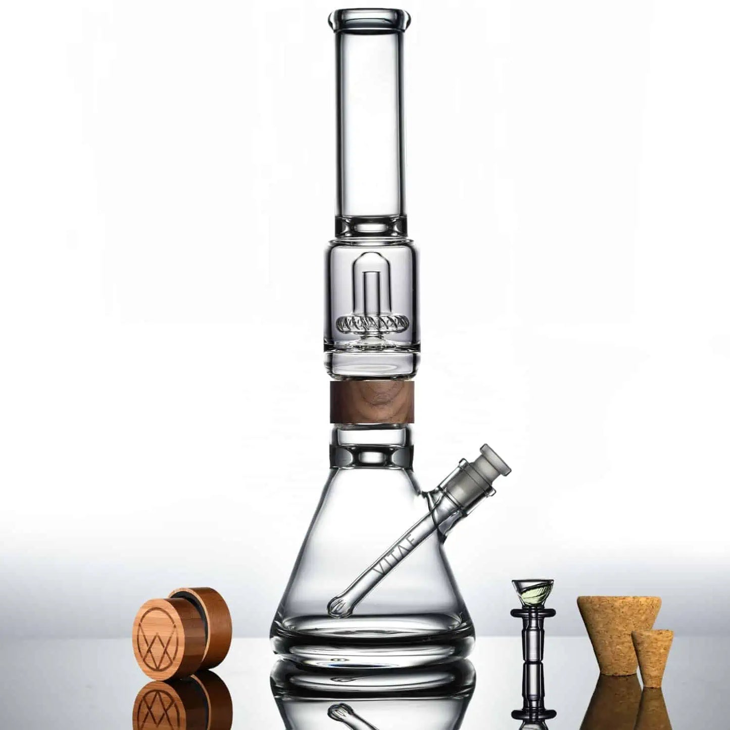 16" Classic UFO Bong | Vitae Glass - Bumpin' Cannabinoids