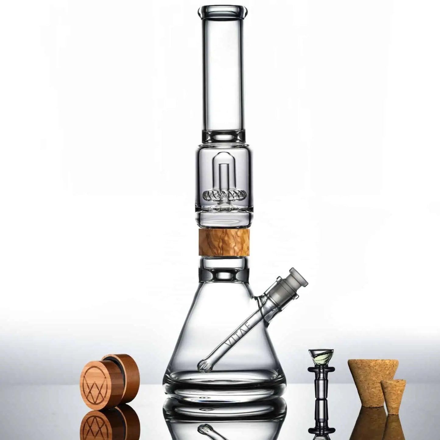 16" Classic UFO Bong | Vitae Glass - Bumpin' Cannabinoids